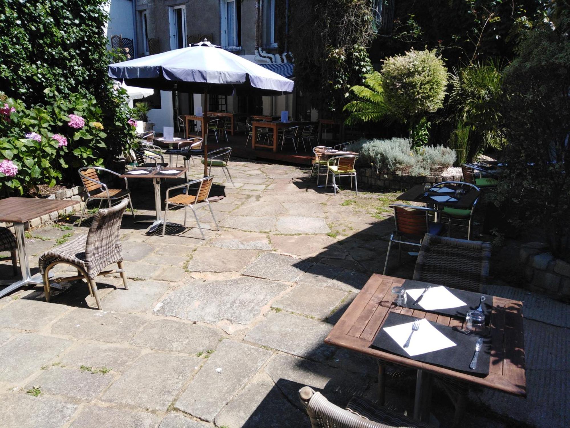 Hôtel De France - Restaurant L'insolite Douarnenez Exterior foto
